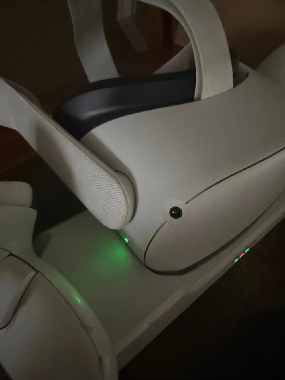 Meta Quest 2 Wireless VR Headset and Controllers - White with charging port